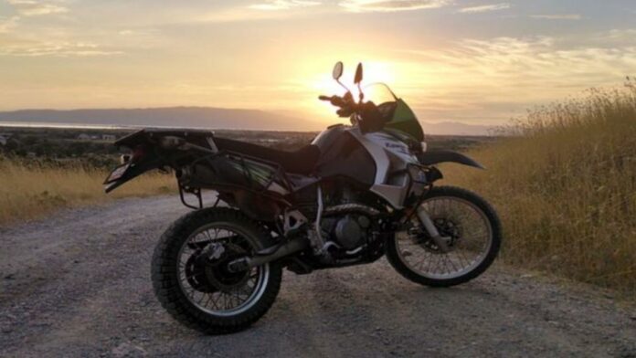 Dual Sport Vs Supermoto – Which One Should You Buy?