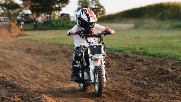 Best Dirt Bikes For 10-Year-Olds 2025 [Reviewed]